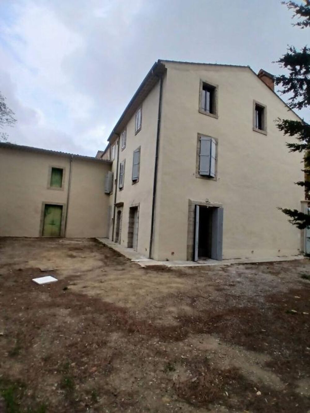 Location Maison 10 pièces 338 m² - Plus