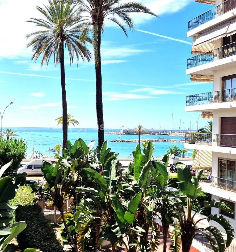 MENTON Bel appartement 2 pièces à 1mn des plages de Menton avec une vue mer