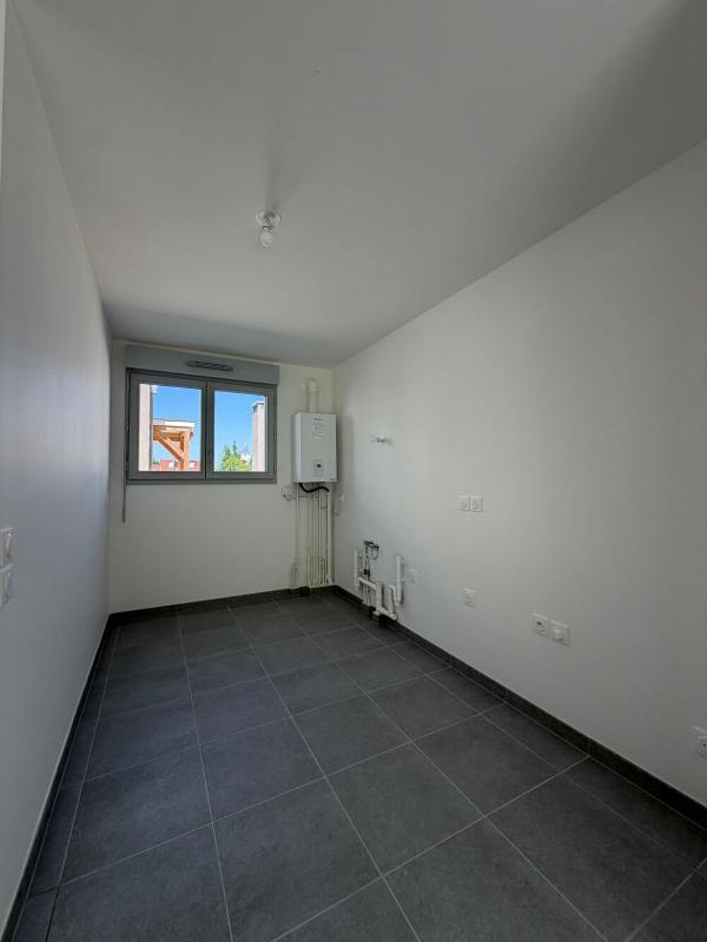 Vente Appartement LIVRÉ MAISON 5/6 PIÈCES DANS UNE BELLE RÉSIDENCE INTIMISTE PROCHE DES BORDS DE MARNE Chennevieres sur marne