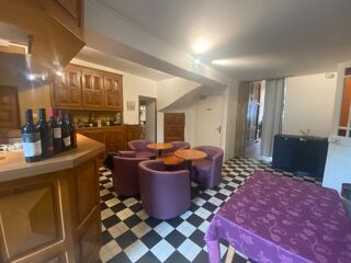 Immeuble à vendre 1100 m²