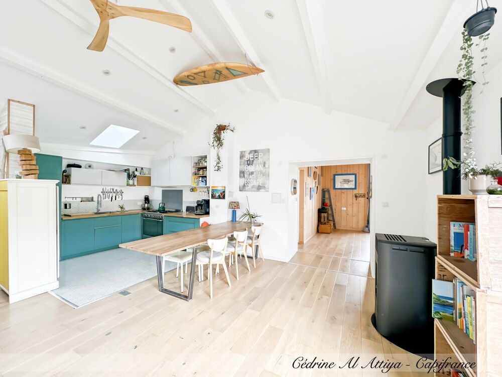 Vente Maison Maison à vendre à La Rochelle, 135 m² de plain-pied, avec jardin, garage et cave La rochelle