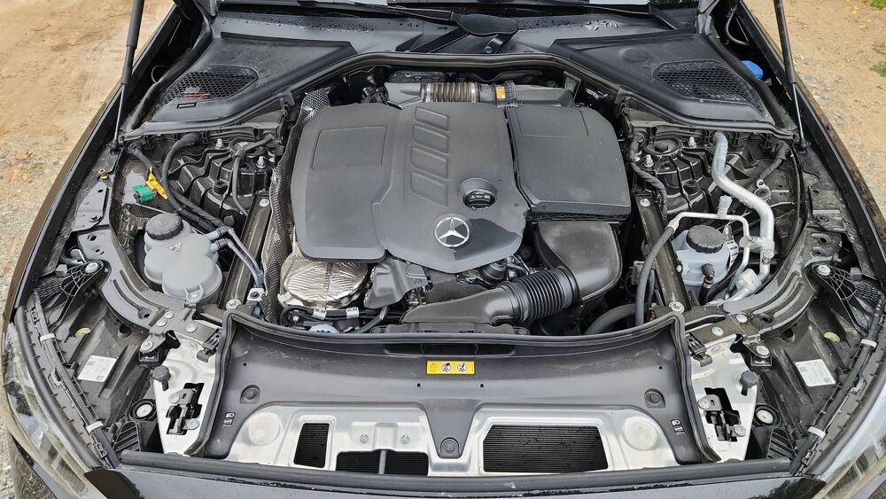 Classe E W214 300 de 313 EQ Power 9G-Tronic AMG Line - Entretien cons 2024 occasion 49100 Angers