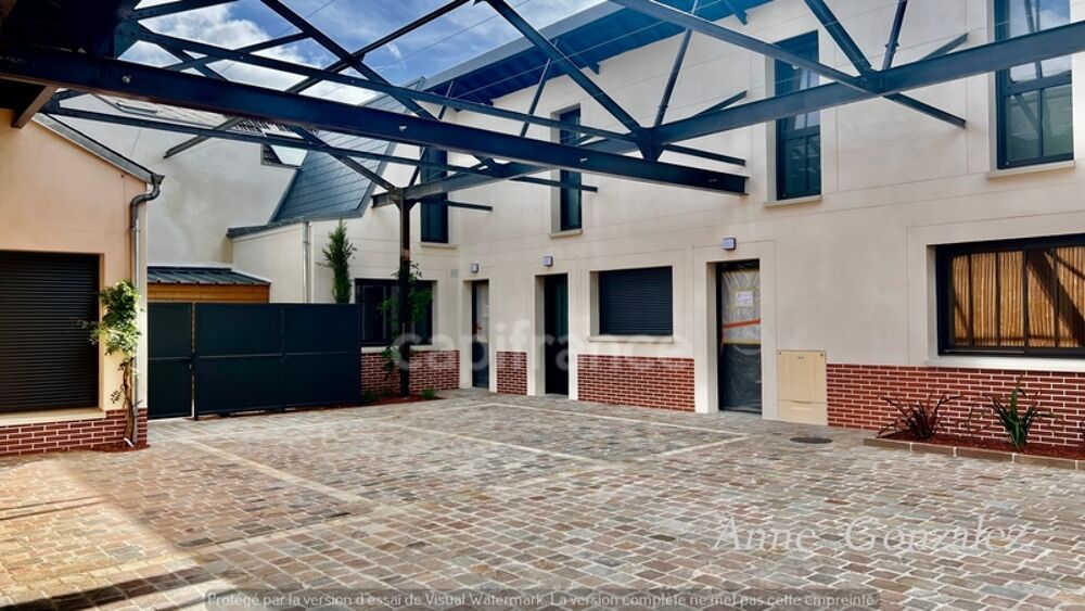 ORLEANS CENTRE, à vendre plateau d'appartement duplex de 112 m2 avec jardin de 82,50 m2 et place de parking et/ou garage box de