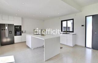  Villa  vendre 4 pices 115 m