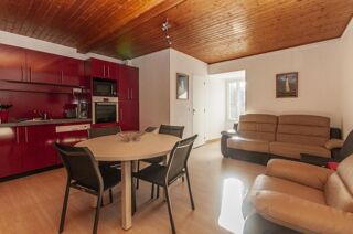  Maison à vendre 15 + pièces 591 m²