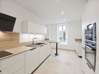  Appartement à vendre 7 pièces 193 m²