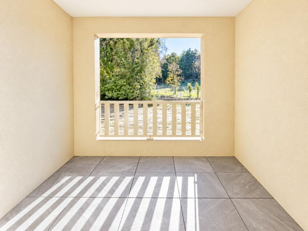 Location Appartement T2 avec parking et loggia à MARSEILLE Marseille 14