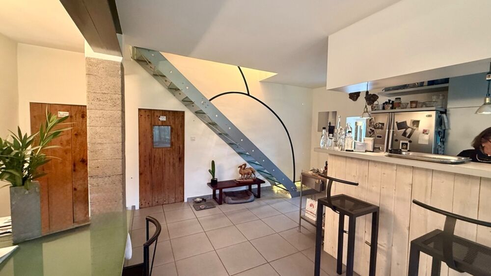 Maison à vendre 5 pièces + 2 gîtes à SUZE LA ROUSSE (26)