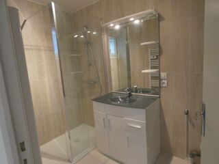  Appartement à louer 2 pièces 38 m²