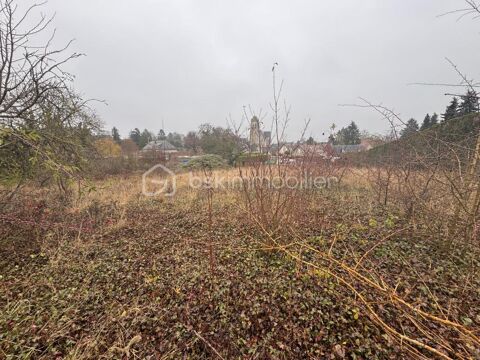   Beau terrain constructible non viabilisé 