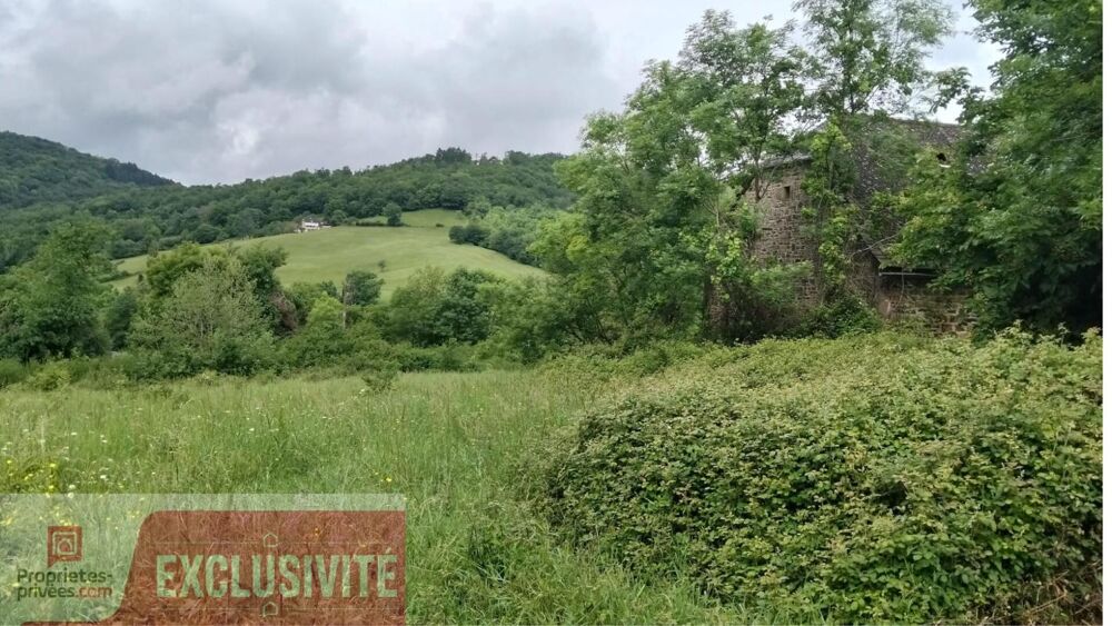 Vente Remise/Grange Lanteuil. Grange en pierres avec vue dégagée et plus de 2600 m2 de terrain Lanteuil