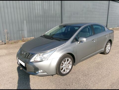 Toyota Avensis 2.2 D4D 150 LOUNGE BVA 2010 occasion Montluçon 03100
