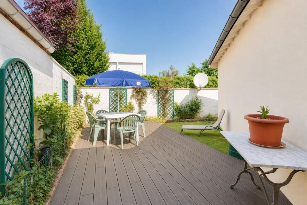 Maison entièrement rénovée en vente à Sèvres
