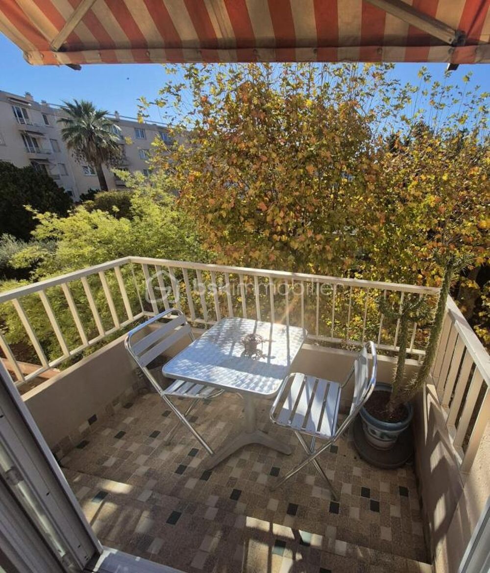 Vente Appartement ? Élégant T3 Traversant Rénové – Hyères, Quartier Gare ? Hyeres