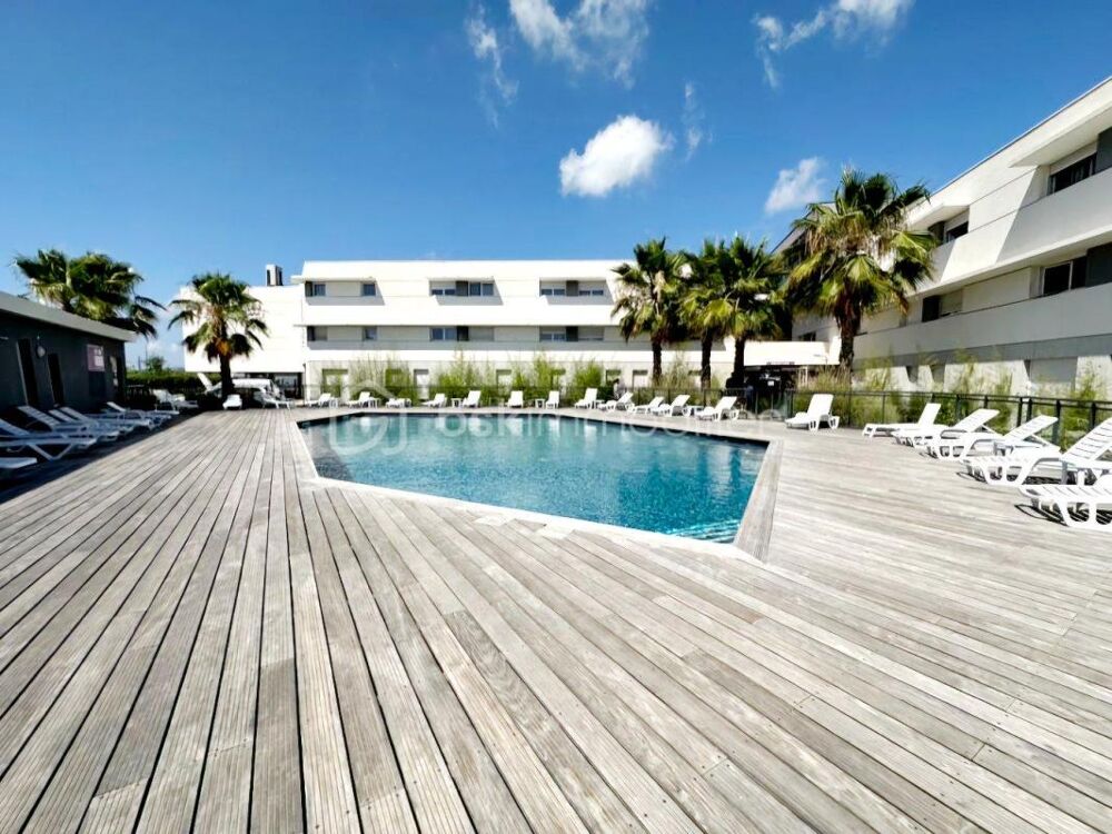 EN EXCLUSIVITE - PISCINE - INVESTISSEUR