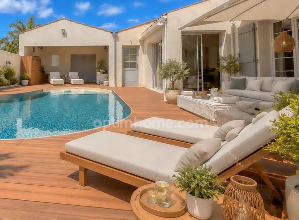 Vente Maison Villa de plain-pied, 174 m², 4 Chambres.Piscine chauffée, Le Château-d'Oléron (17) La gaconniere
