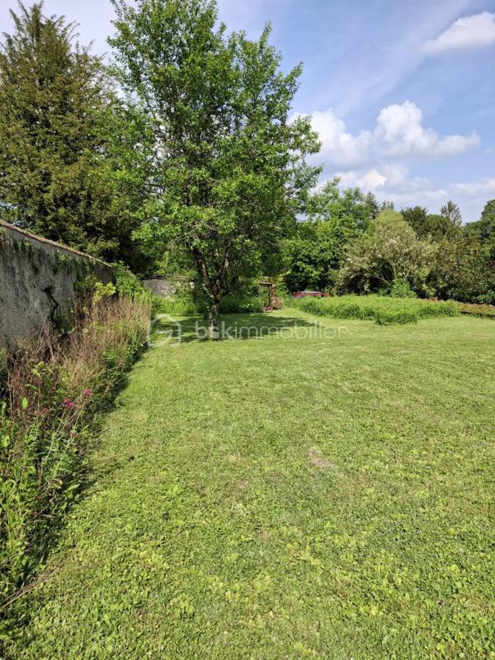 Maison de campagne de caractère 3 pièces - jardin de 1237 M2 dans village calme