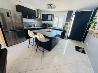  Villa  vendre 5 pices 102 m