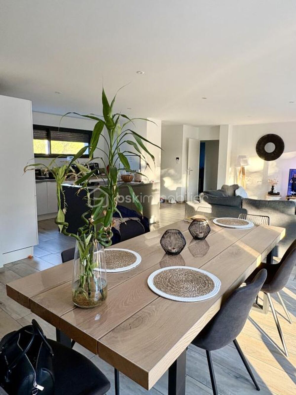 Vente Maison Exclusivité - Maison contemporaine de plain-pied avec 4 chambres à Guécélard Guecelard