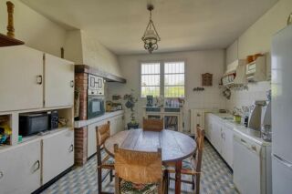  Propriété/château à vendre 8 pièces 244 m²