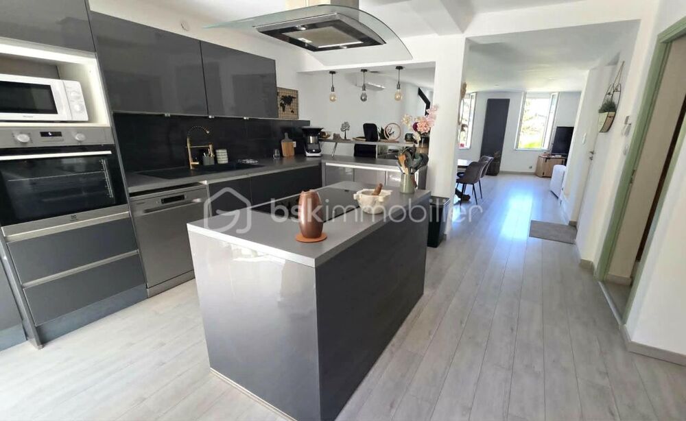 Vente Maison A LES ARCS (VAR) - MAISON DE VILLAGE 117 M² AVECTERRASSE ET GRAND GARAGE/ATELIER Les arcs