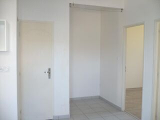  Appartement à louer 1 pièce 43 m²
