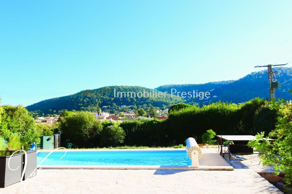 LA MOUTONNE  VILLA 185 M²  6 CHAMBRES  PISCINE  TERRAIN 1 996 M²  4 GRANDS GARAGES 83260