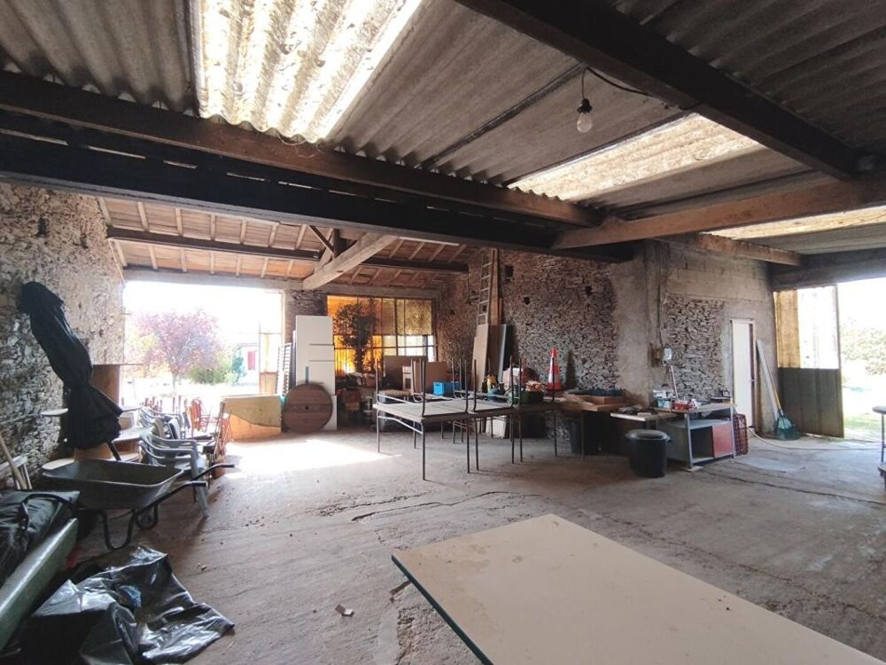 Longère à rénover, 285m² sur terrain de 1 800m², Loroux Bottereau (44430)