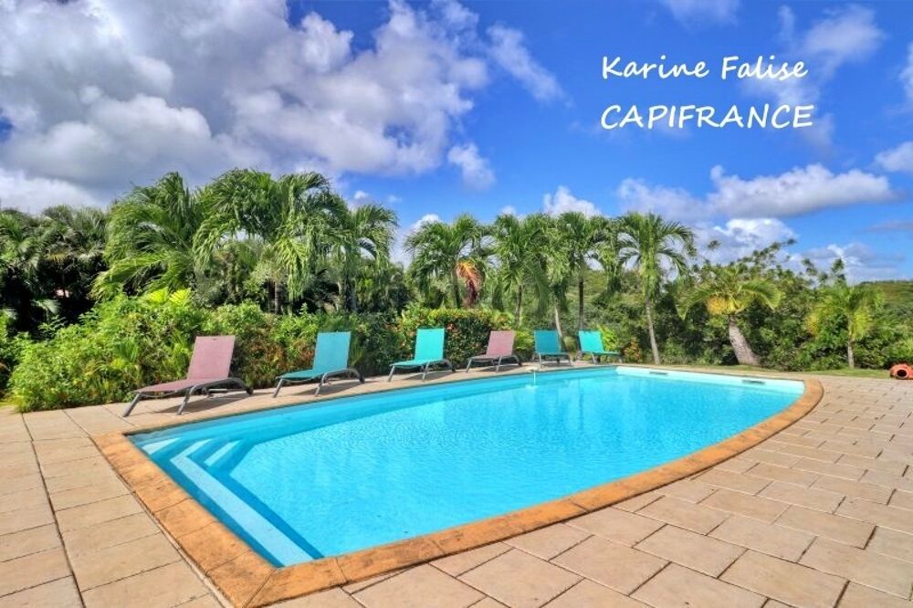 Vente Villa Sainte-Anne – Villa T5 de plain-pied avec piscine et magnifique jardin paysager Sainte anne