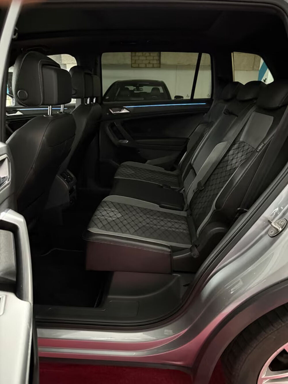 Tiguan Allspace R-Line 4Motion – Vollausstattung 2022 occasion 33000 Bordeaux