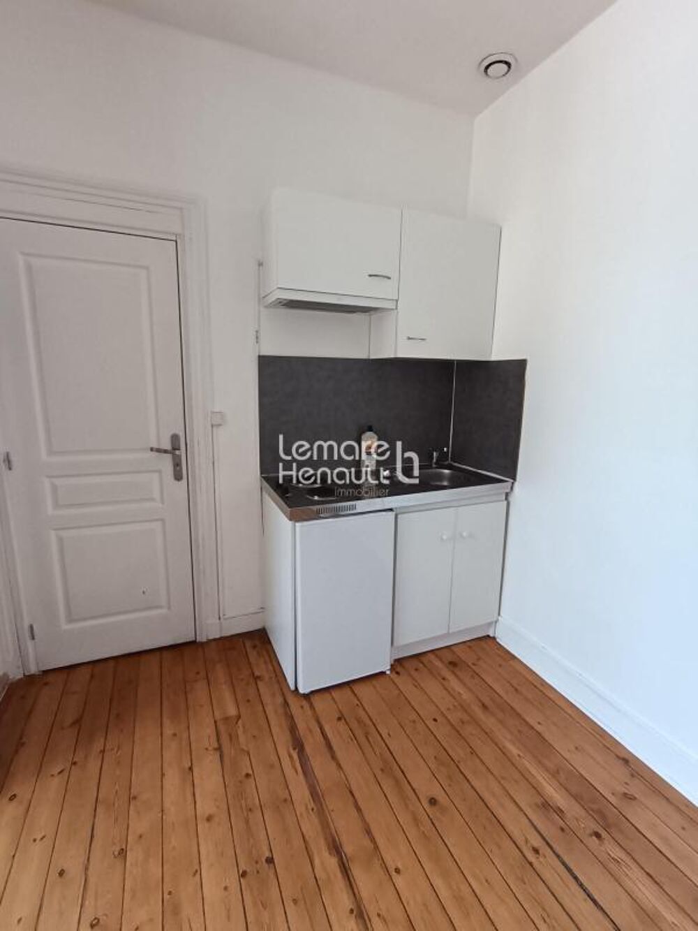 Location Appartement STUDIO 16.81m² – eau et chauffage inclus Dreux