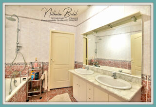  Immeuble � vendre 6 pi�ces 220 m�