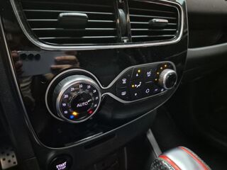 Clio 1.6 T 220ch RS Trophy EDC 5p 2017 occasion 06700 Saint Laurent Du Var