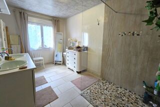  Maison  vendre 10 pices 182 m