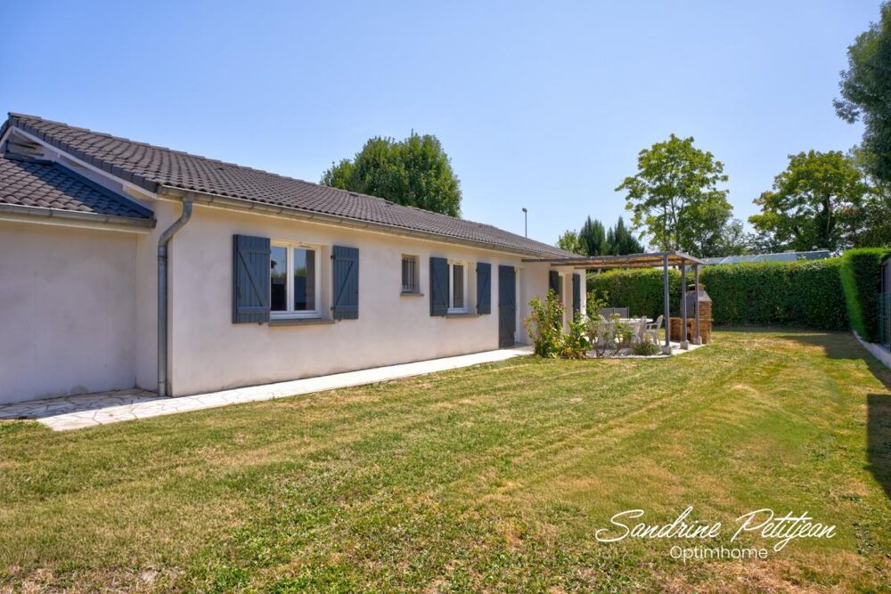 A vendre maison familiale de plain-pied 115 m²  4 chambres avec jardin au calme - terrain 726m² à Saint André de Corcy