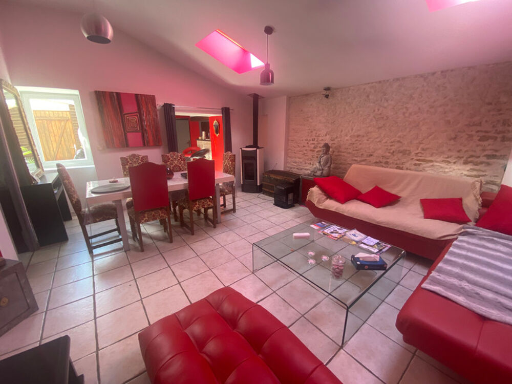 Vente Maison TRIAIZE (85580) AU CALME ABSOLU ADORABLE MAISON EN PIERRES PLAIN PIED RENOVEE 2 CHAMBRES AVEC COUR Triaize
