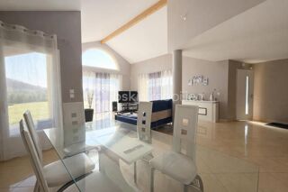  Maison � vendre 5 pi�ces 186 m�