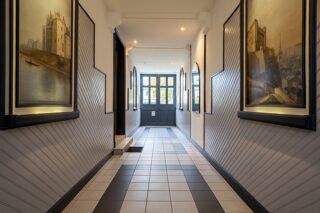  Maison à vendre 15 + pièces 328 m²
