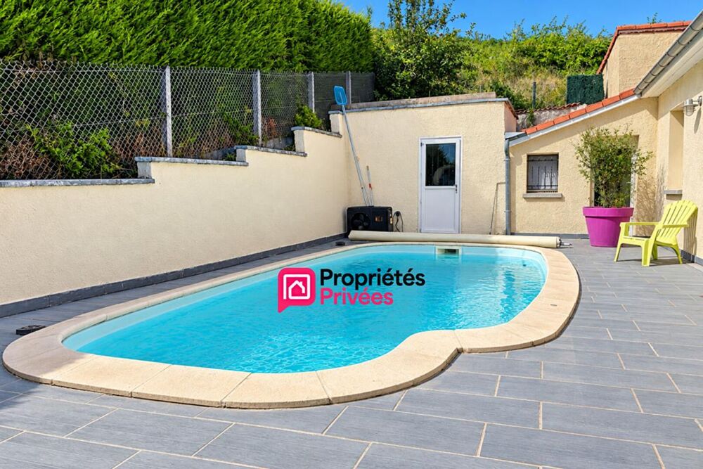 Plain-pied T6 de 123 m² à vendre avec piscine sans vis-à-vis CHÂTEAUGAY 63119