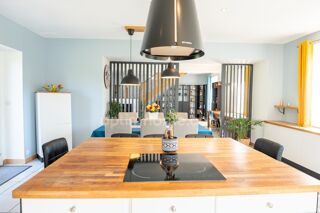  Propriété/château à vendre 8 pièces 235 m²