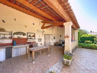  Maison  vendre 7 pices 230 m