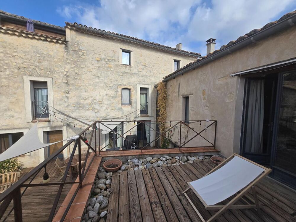 Vente Maison Charmante et agréable maison de village de plus de 10 pièces et 5 chambres avec de multiples possibilités d'une surface habitabl Cassagnoles