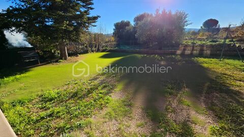   � louer � Rez-de-jardin de 80 m� avec jardin � Les Arcs-sur-Argens Appartement - 3 pi�ce(s) - 80 m�