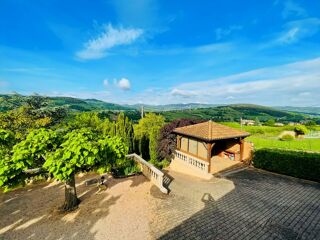  Maison  vendre 8 pices 200 m