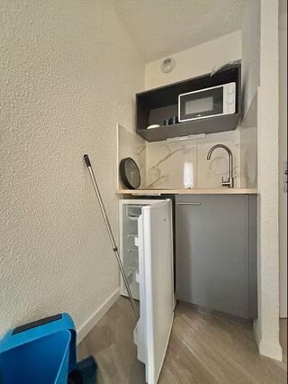  Appartement à louer 1 pièce 19 m²