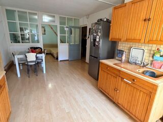  Immeuble à vendre 8 pièces 147 m²