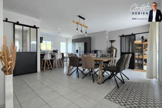  Villa à vendre 9 pièces 182 m²