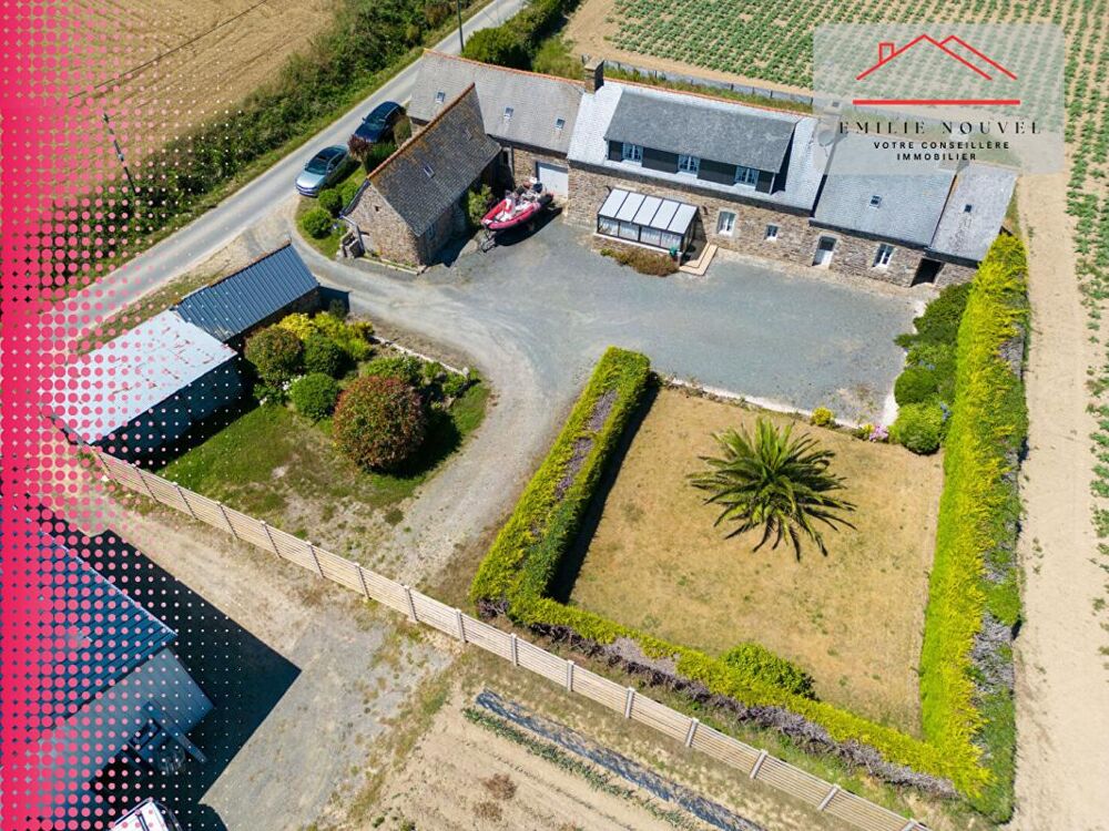 Corps de ferme en pierre à Pleumeur-Gautier , 4 ch potentielles ,Dépendances , 14 912 m² ,Proche plages (Côtes-d'Armor)