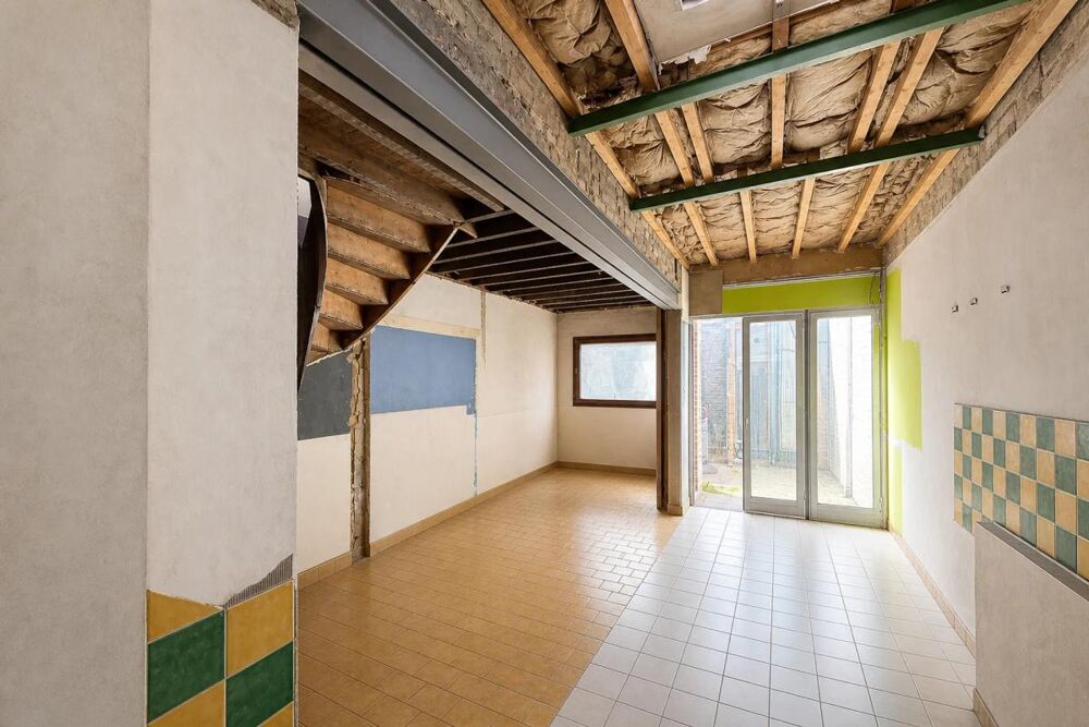 Vente Maison Maison A RENOVER 120 m², 5 pces avec TERRASSE en vente à Roubaix Roubaix