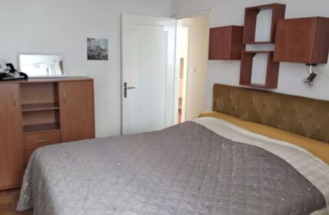  Appartement � louer 4 pi�ces 80 m�